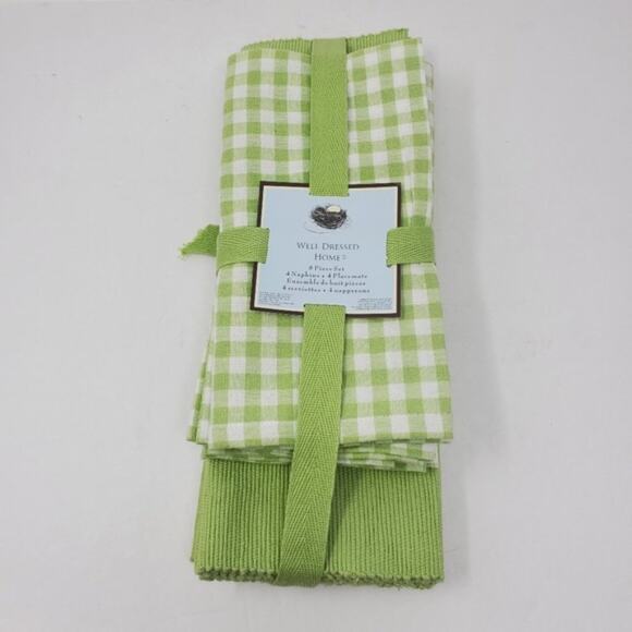 Well Dressed Home Placemats Napkins 8 pc set Green and white checkered - Picture 6 of 6